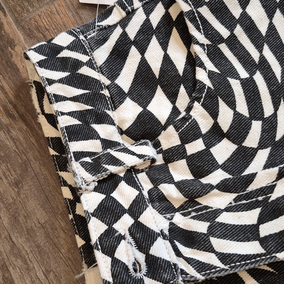 RSQ Black & Ivory Checkered Swirl Denim Mini Skirt, XS - Picture 10 of 16